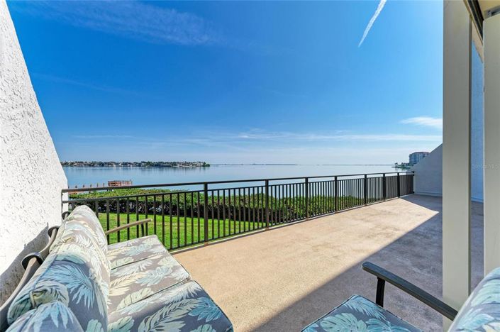 Image No.14-3 Bed Property for sale