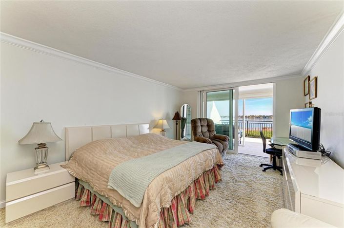 Image No.18-3 Bed Property for sale