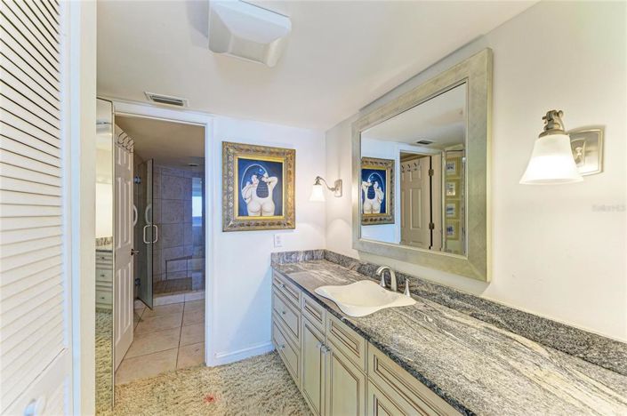 Image No.21-3 Bed Property for sale