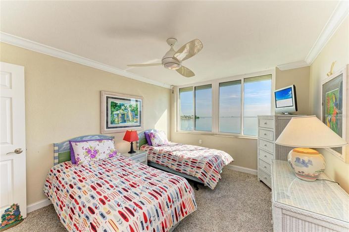 Image No.24-3 Bed Property for sale