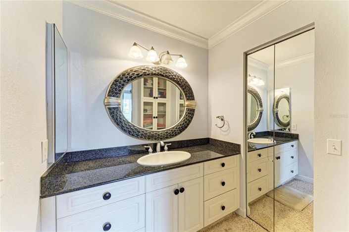 Image No.30-3 Bed Property for sale