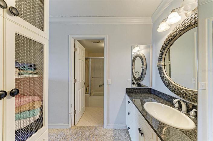 Image No.31-3 Bed Property for sale