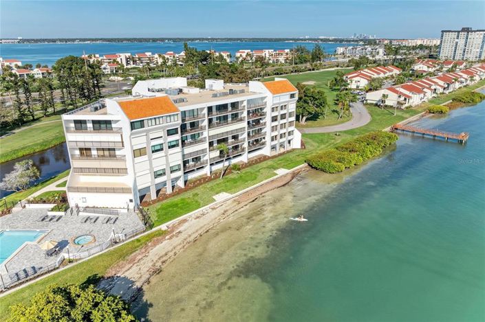 Image No.52-3 Bed Property for sale