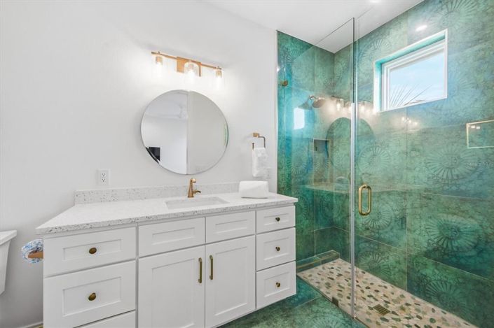 Image No.27-7 Bed Property for sale