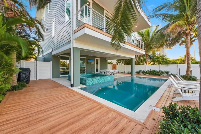 Image No.41-7 Bed Property for sale