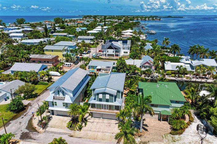 Image No.57-7 Bed Property for sale