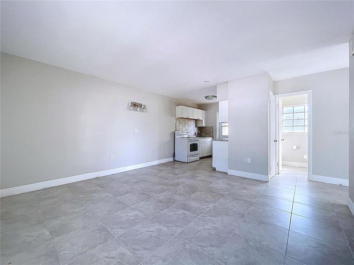 Image No.10-4 Bed Property for sale