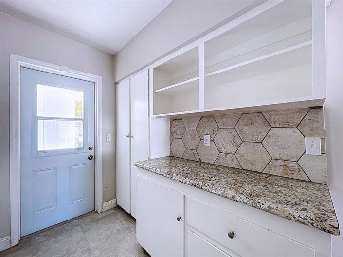 Image No.15-4 Bed Property for sale