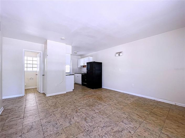 Image No.27-4 Bed Property for sale