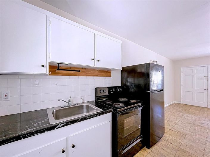 Image No.30-4 Bed Property for sale