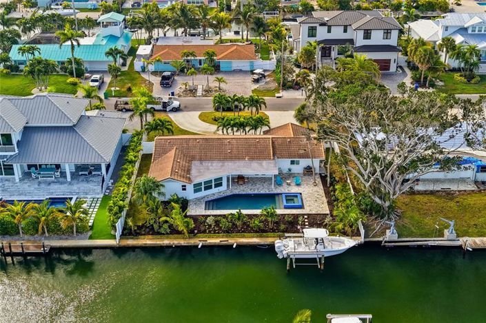 Image No.30-2 Bed Property for sale