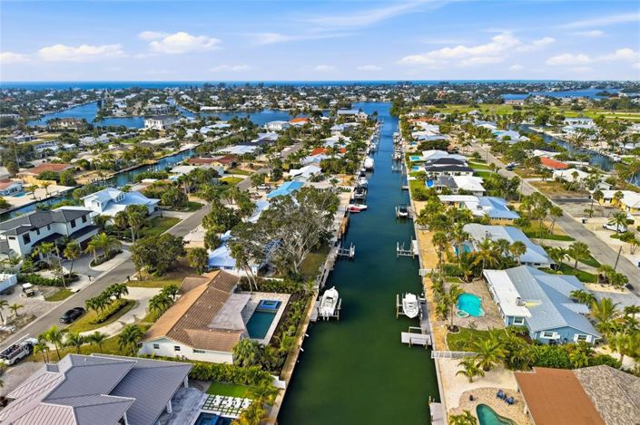 Image No.34-2 Bed Property for sale