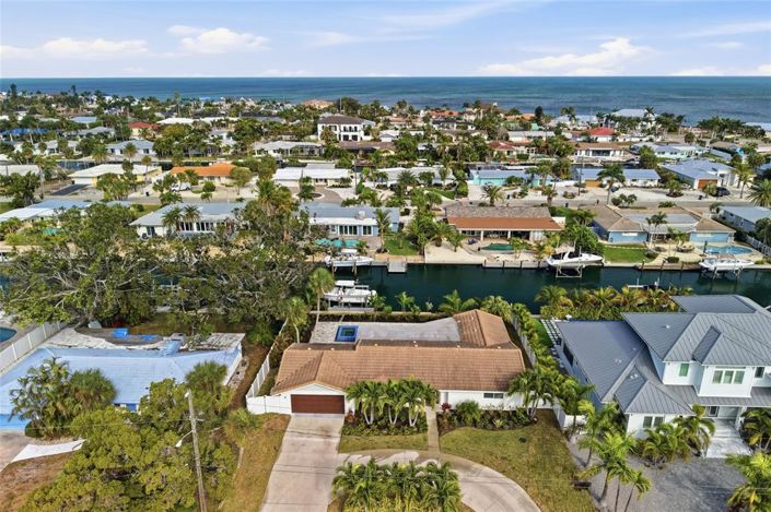 Image No.36-2 Bed Property for sale