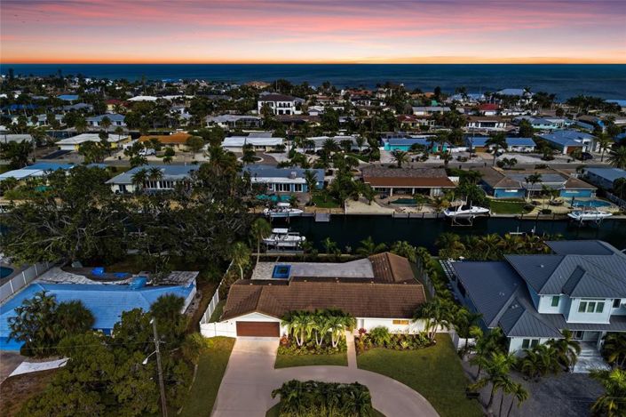 Image No.4-2 Bed Property for sale