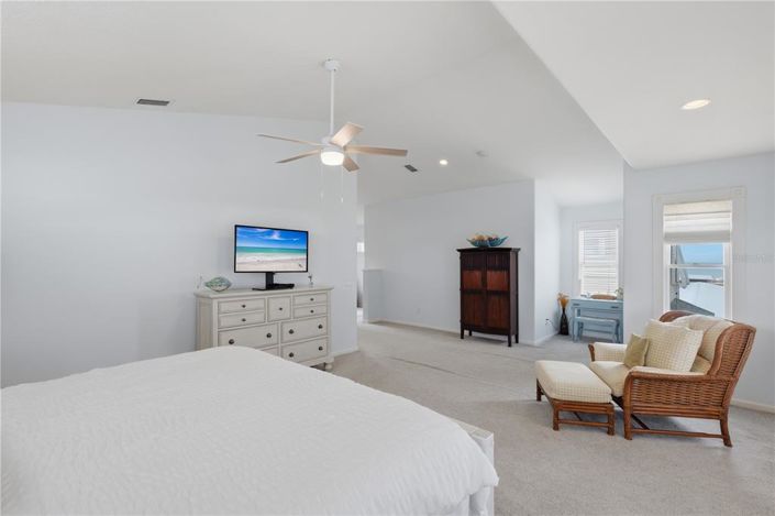 Image No.24-2 Bed Property for sale