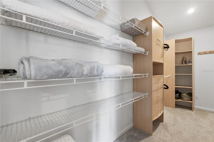 Image No.30-2 Bed Property for sale