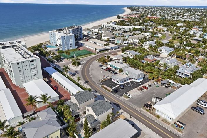 Image No.43-2 Bed Property for sale