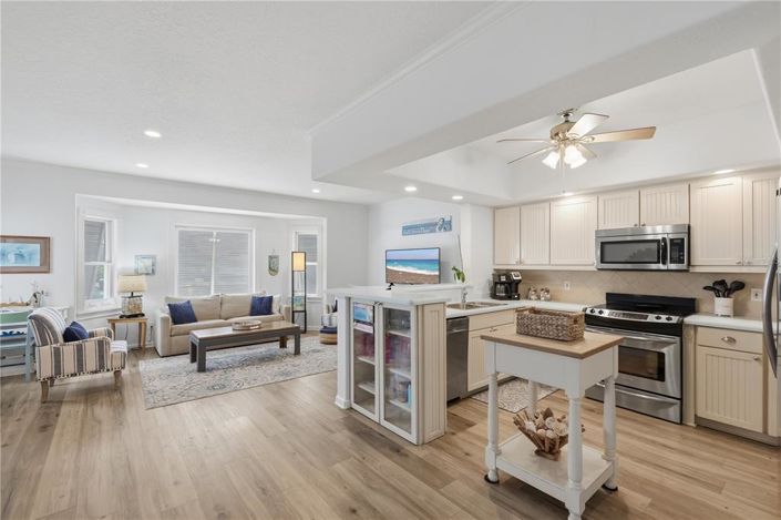 Image No.6-2 Bed Property for sale