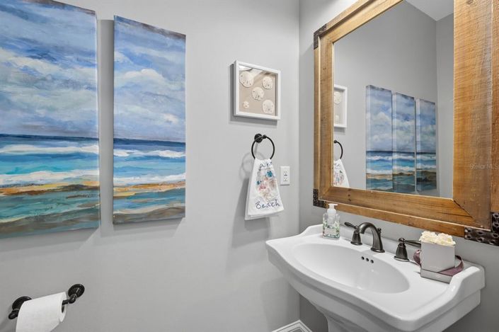 Image No.23-7 Bed Property for sale