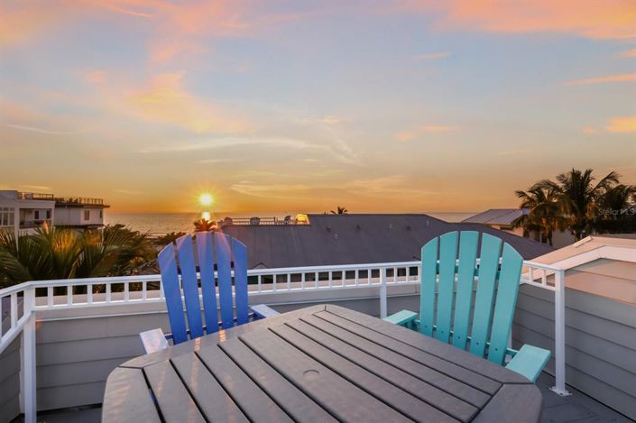 Image No.54-7 Bed Property for sale