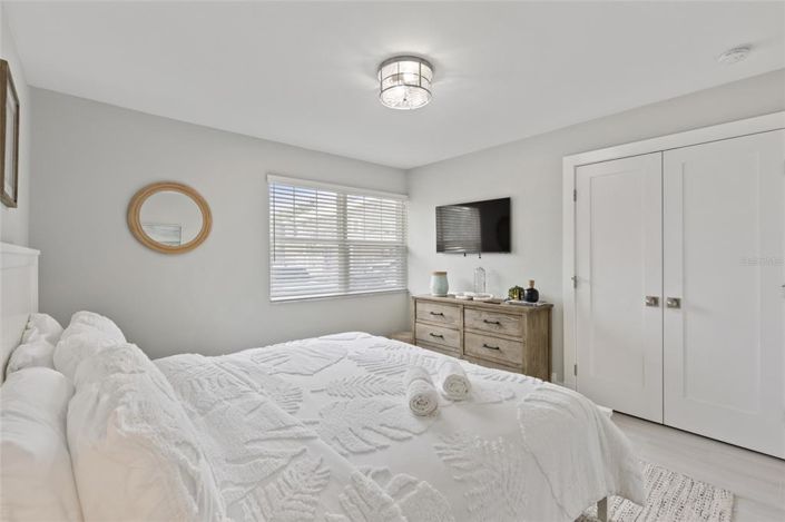 Image No.10-5 Bed Property for sale