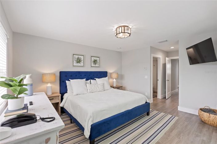 Image No.20-5 Bed Property for sale