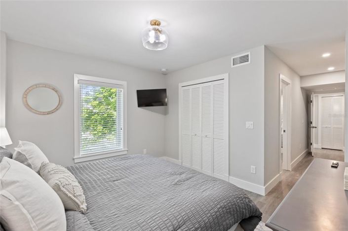 Image No.29-5 Bed Property for sale