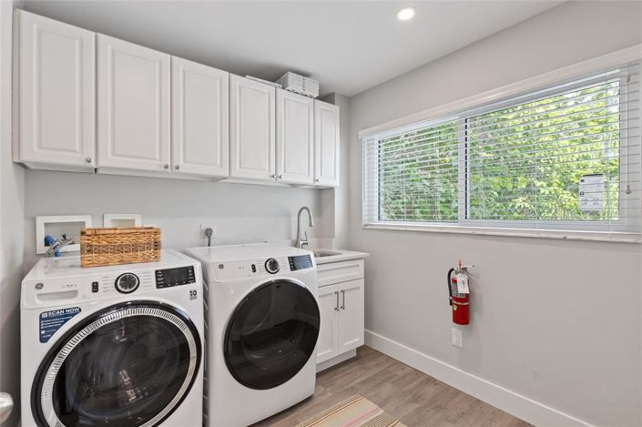 Image No.30-5 Bed Property for sale