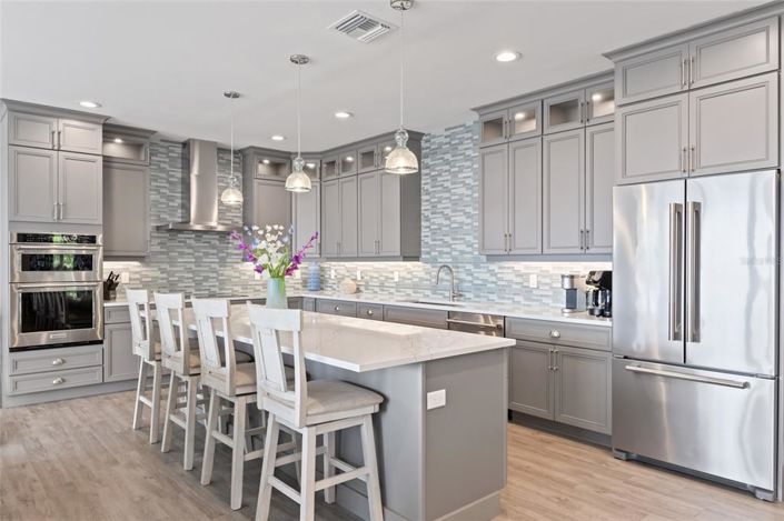 Image No.32-5 Bed Property for sale