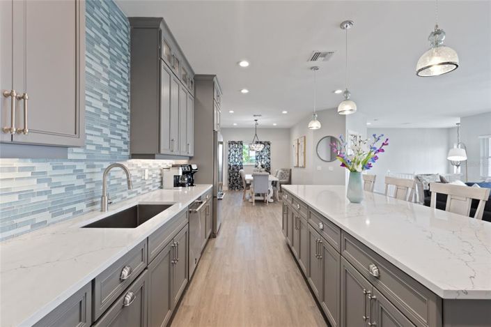 Image No.34-5 Bed Property for sale