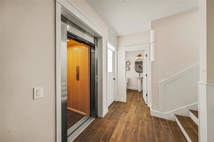 Image No.13-5 Bed Property for sale