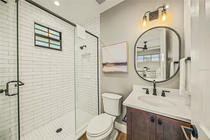 Image No.19-5 Bed Property for sale