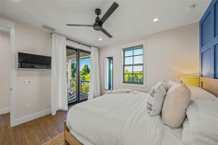 Image No.21-5 Bed Property for sale