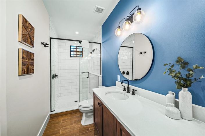 Image No.22-5 Bed Property for sale