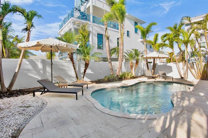 Image No.3-2 Bed Property for sale