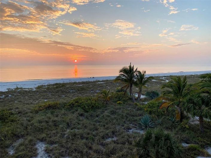 Image No.35-5 Bed Property for sale