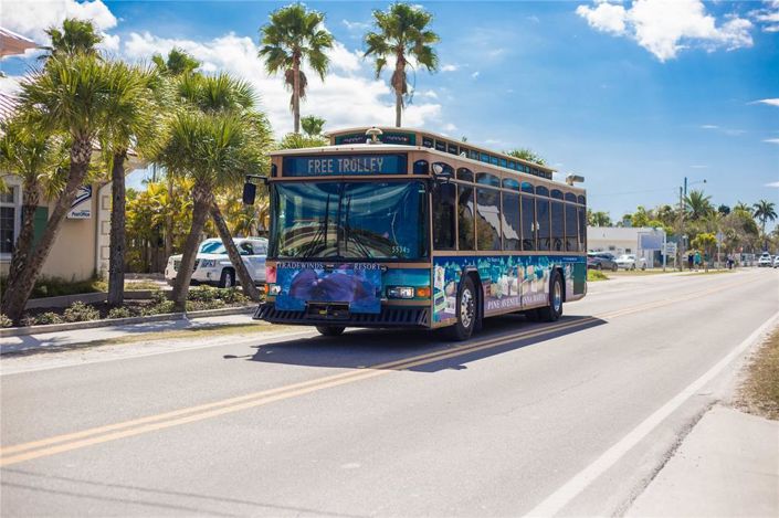 Image No.44-5 Bed Property for sale