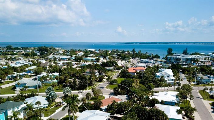 Image No.10-4 Bed Property for sale