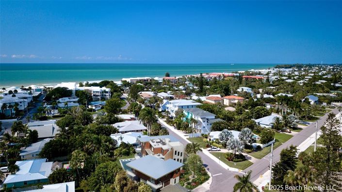 Image No.2-4 Bed Property for sale