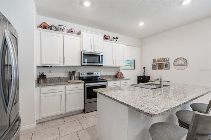 Image No.9-3 Bed Property for sale