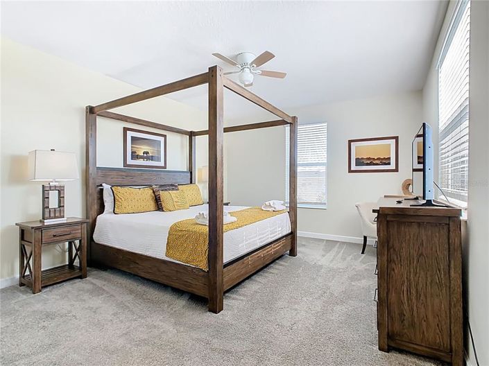 Image No.20-5 Bed Property for sale