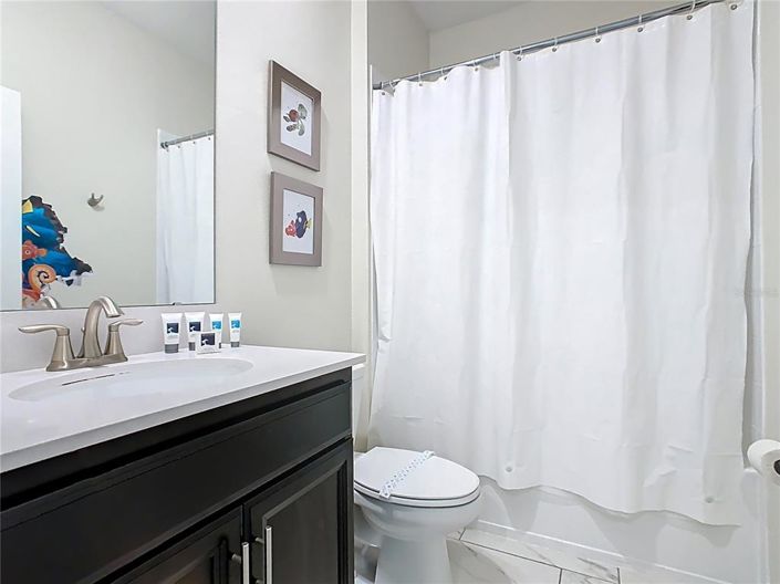 Image No.25-5 Bed Property for sale