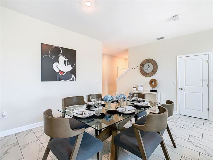 Image No.6-5 Bed Property for sale