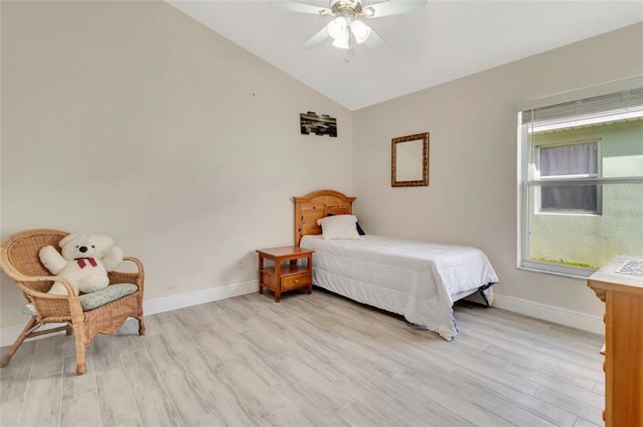 Image No.18-4 Bed Property for sale