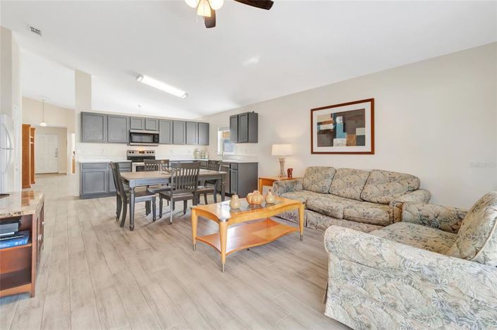 Image No.24-4 Bed Property for sale