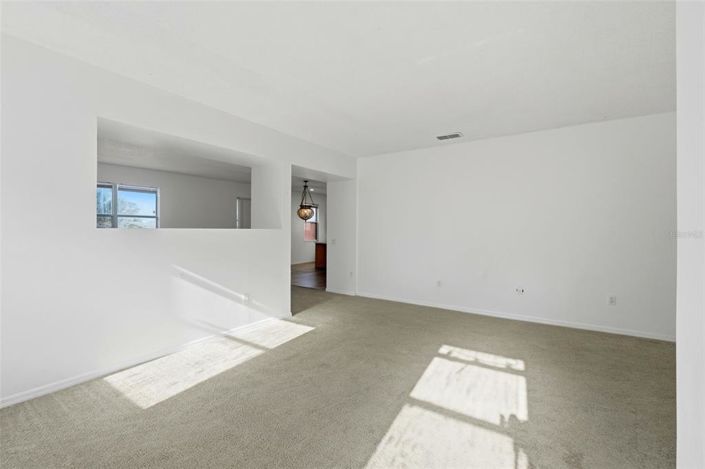 Image No.8-3 Bed Property for sale