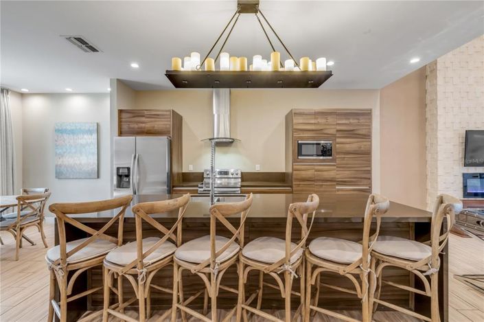 Image No.15-4 Bed Townhouse for sale