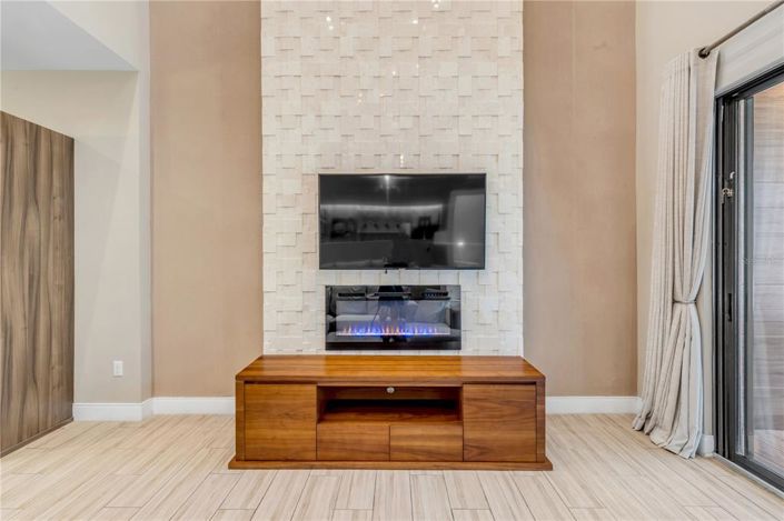 Image No.27-4 Bed Townhouse for sale