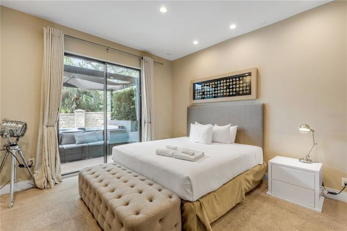 Image No.32-4 Bed Townhouse for sale