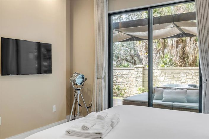 Image No.37-4 Bed Townhouse for sale